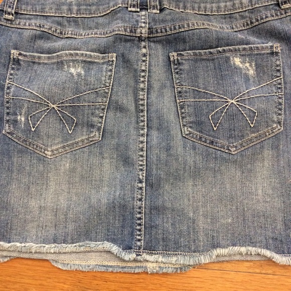 Distressed sequins mini - Picture 2 of 2